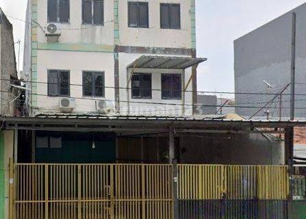   Ruko Dijual/Disewa Sumur Batu, Strategis, Luas 4x18 Meter, Kode :20659 Dj 1