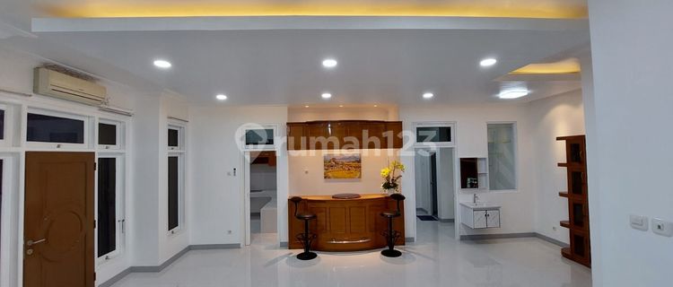 Melati Mas Serpong Regency, ready-to-occupy renovated hook house. 1