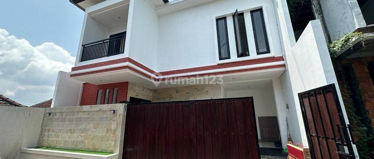 2 Storey Villa House 4 Bedroom Furnished In Kerobokan Near Seminyak Bali 1