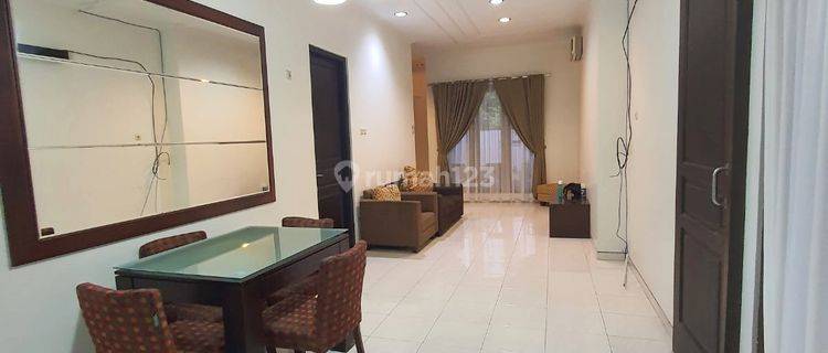 Rumah di Pleburan tengah kota Semarang 1