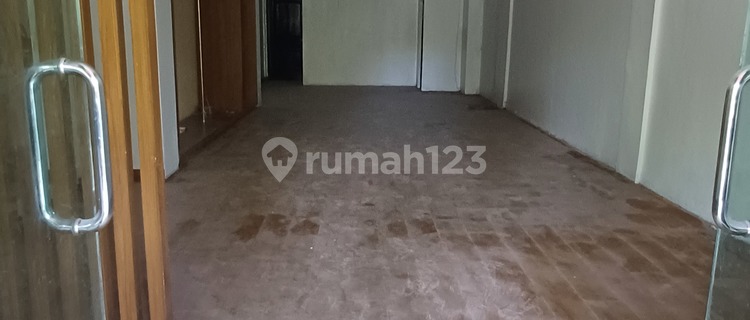 Shophouse for sale in Busy Area of ​​​​Main Road Bypass Ngurah Rai, Tuban. Close to Ngurah Rai Airport 1