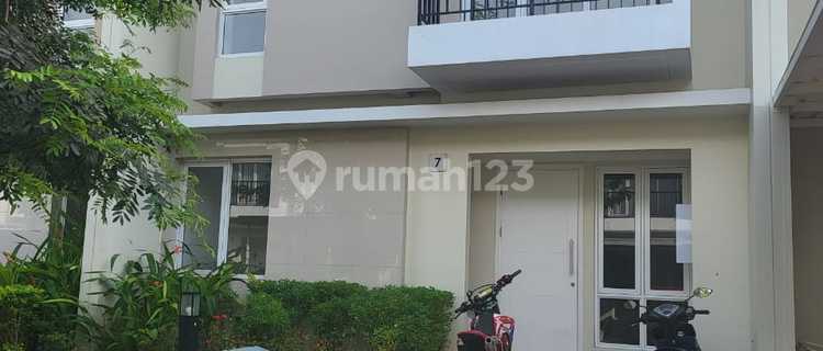 Rumah 2 Lantai Summarecon Dekat Ke Tol Dan Bandara 1