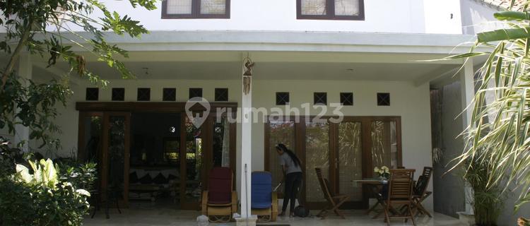 For Sale Luxury House Private Pool Fully Furnished In Mumbul Ho 1