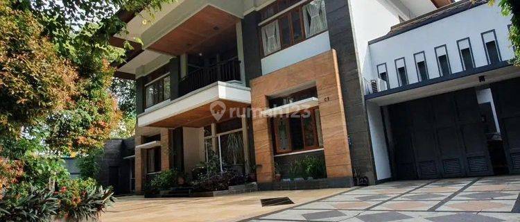 Rumah Mewah Sayap Riau Bandung Dago Ciliwung Diponegoro Trunojoyo 1