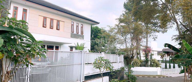 Dijual Cepat Rumah Minimalis Hook di Komp.setiabudi Regency Bandung 1