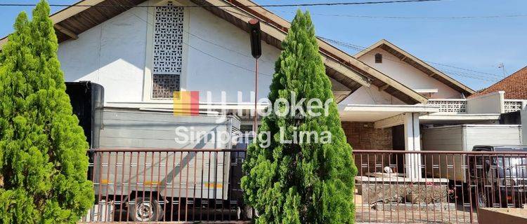 Rumah Tengah Kota Siap Pakai Dekat Simpang Lima  1