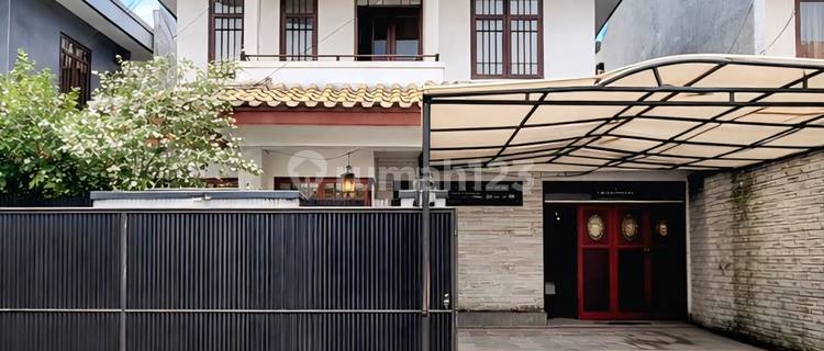 Rumah Minimalis Lokasi Strategis Dekat Senopati di Kebayoran Baru 1