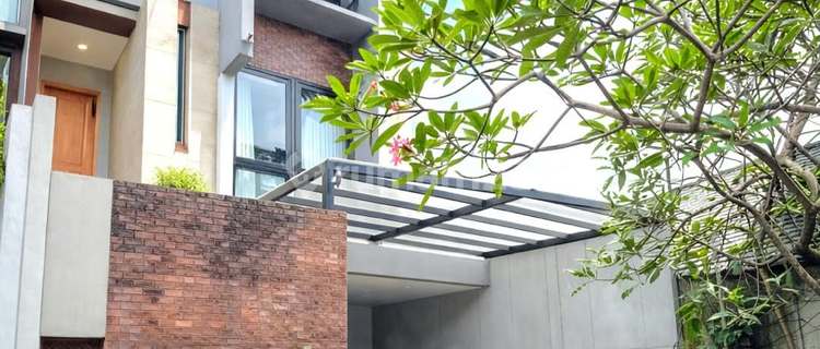 Rumah Design Modern Tropic Siap Huni Bebas Banjir Lingkungan Asri di Cilandak 1