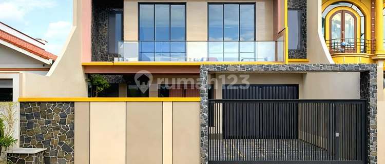 Brand New House Minimalis Modern Dilengkapi Private Pool di Cikini Menteng 1