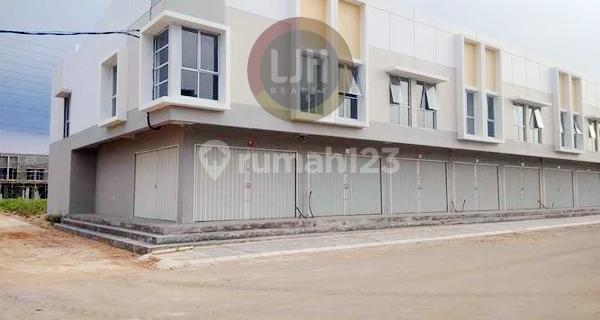 Dreamland Square 2-Story Ready-to-Use Shop House 1