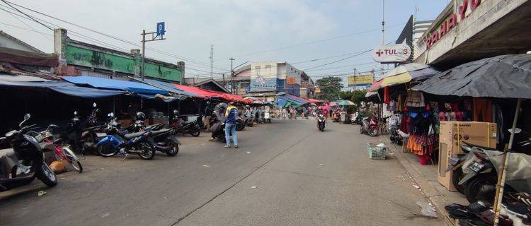 Toko ramai di pasar pinggir jalan MA Salmun bogor  1