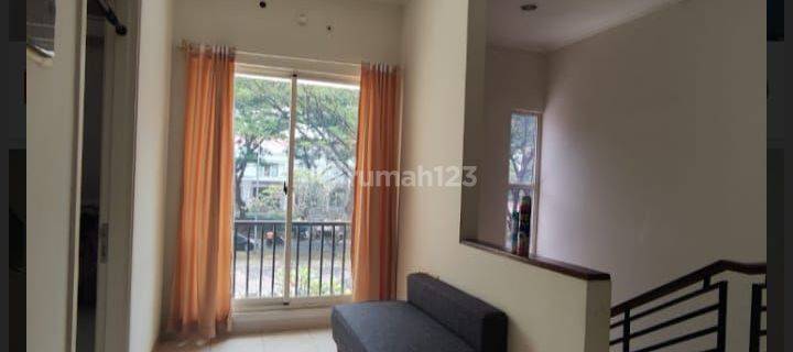 Rumah Bagus 2 Lantai di Canary Spring Summarecon Gading Serpong 1