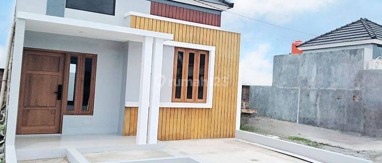 Rumah Baru Cluster Tengah Kota Sukoharjo Bangunan Istimewa   1