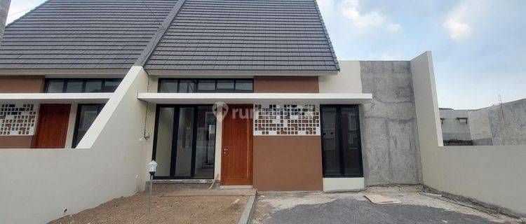 Rumah Baru cluster Ready satpam24jam dekat pintu tol solo baturan 1