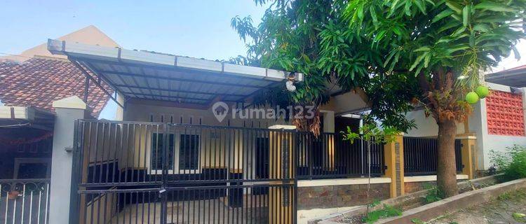 Rumah Bagus Cluster Siap Huni Dekat Kampus Uns Mojosongo Solo 1