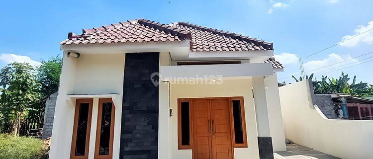 Rumah Baru Siap Huni Dekat Mangesti Raya Gentan Strategis Bagus 1