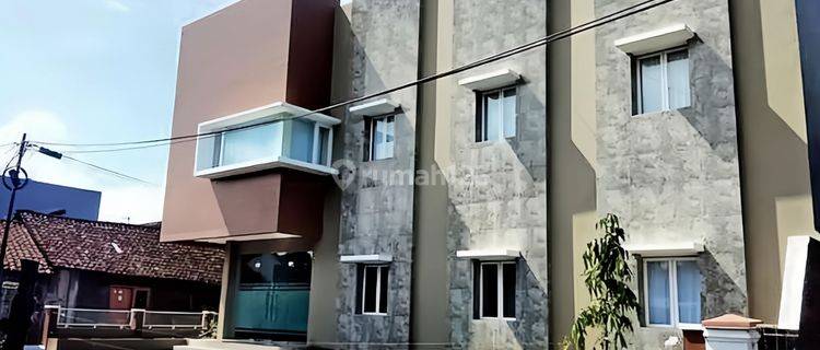 Rumah Kost 2 Lantai Bagus Furnish Tengah Kota Perkantoran Laweyan 1