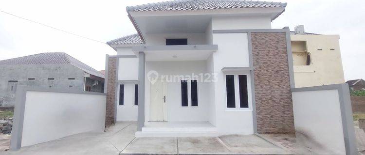 Rumah Baru Cluster Tengah Kota Solo Sumber Hunian Modern One Gate 1