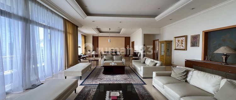  Apartemen Airlangga 4 Kamar Tidur Furnished Bagus 1