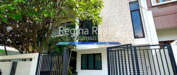 For Sale Rumah Nyaman Fully Furnished, Pondok Indah 1