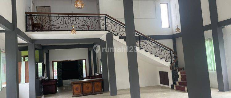 Rumah 3 Lantai di Ungaran 100 meter dari jalan besar 1