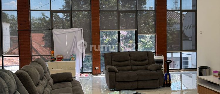 Tempat Usaha Sekaligus Tempat Tinggal 1