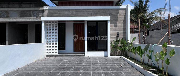 Rumah Cantik Limasan Modern Kekinian Di Jalan Magelang Dekat Polres Sleman Dan Sch 1