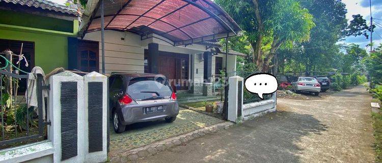 RUMAH HOOK MURAH 2 LANTAI - TERAWAT DENGAN TANAH LUAS DI SIDOARUM GODEAN 1