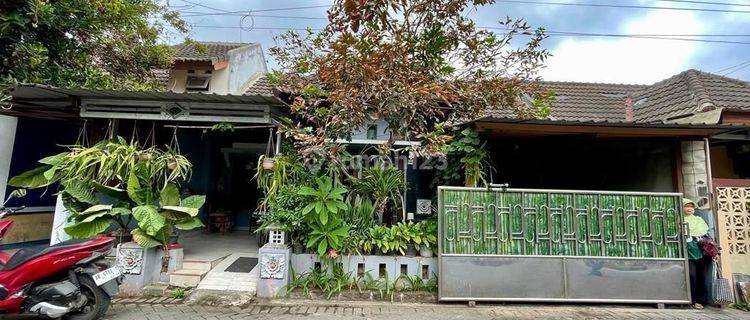 RUMAH CANTIK TERAWAT DALAM PERUMAHAN DI JALAN IMOGIRI BARAT KM 5 BANGUNHARJO SEWON BANTUL DEKAT KAMPUS UAD 1