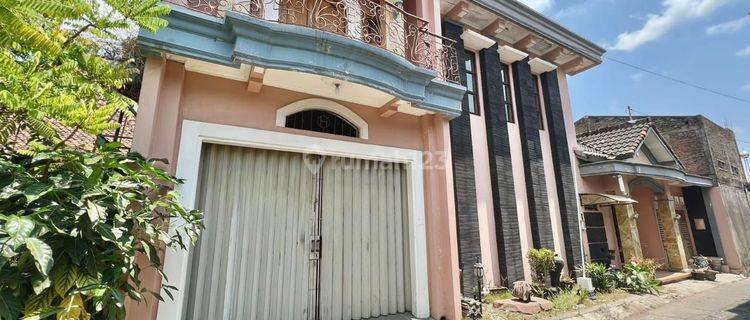 RUMAH MEWAH 2 LANTAI HARGA MURAH DENGAN TATA RUANG NYAMAN DAN TANAH LUAS DI JALAN GODEAN KM 4.5 1