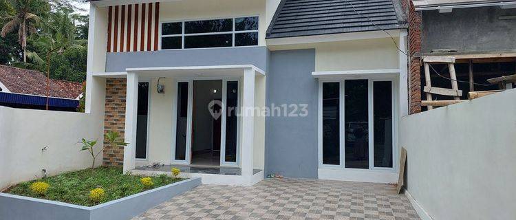 RUMAH CANTIK MINIMALIS SIAP HUNI HARGA EKONOMIS DI JALAN WATES KM 10 ARGOMULYO SEDÀYU BANTUL 1