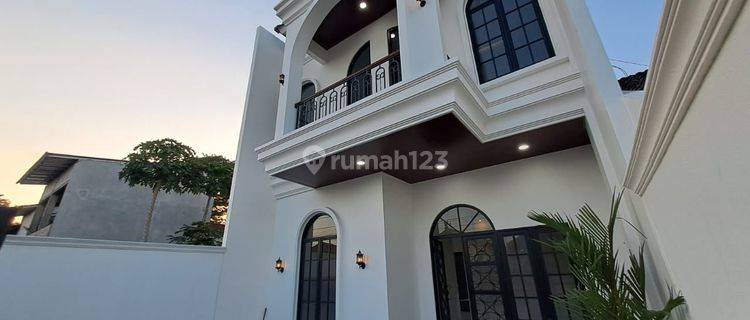 RUMAH BARU KLASIK MODERN 2 LANTAI DI WEDOMARTANI NGEMPLAK SLEMAN DEKAT KAMPUS BUDI MULIA TAJEM 1