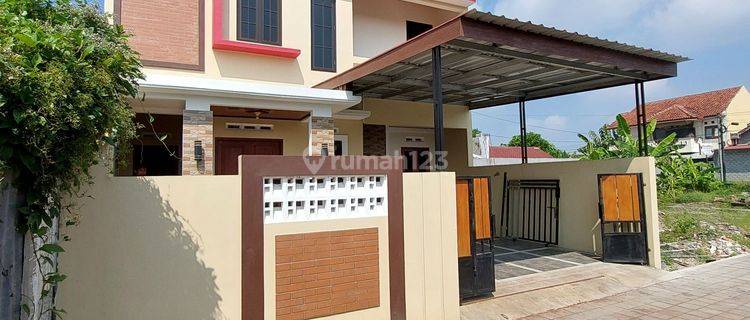 BANTING HARGA! RUMAH BARU CANTIK MEWAH 2 LANTAI - HARGA MURAH DI BATURETNO BANGUNTAPAN  DEKAT TENGKLENG HOH HAH 1