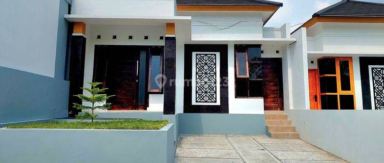 RUMAH BARU MEWAH ASRI SERASA VILLA - HARGA MURAH DALAM PERUMAHAN ONE GATE SYSTEM DI GAMPING SLEMAN DEKAT KAMPUS UMY 1