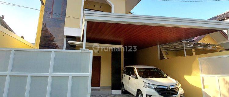 RUMAH CANTIK 2 LANTAI DESAIGN EKSOTIK DI DEKAT SD MODEL WEDOMARTANI NGEMPLAK SLEMAN 1