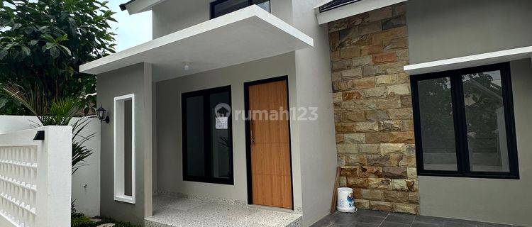 RUMAH CANTIK MINIMALIS BARU FRESH 4 UNIT DI JALAN GODEAN KM 12 SOKONILA SIDOLUHUR GODEAN SLEMAN 1