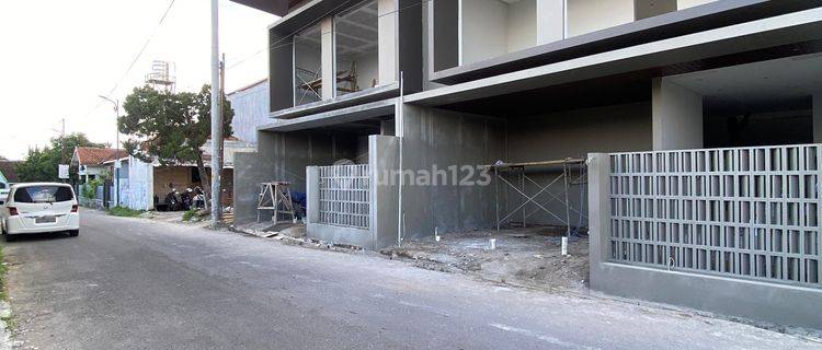 Rumah Mewah 2 Lantai Kontemporer Modern - Full Furnished Di Tegal Rejo Dekat Tugu Jogja Dan Pingit 1