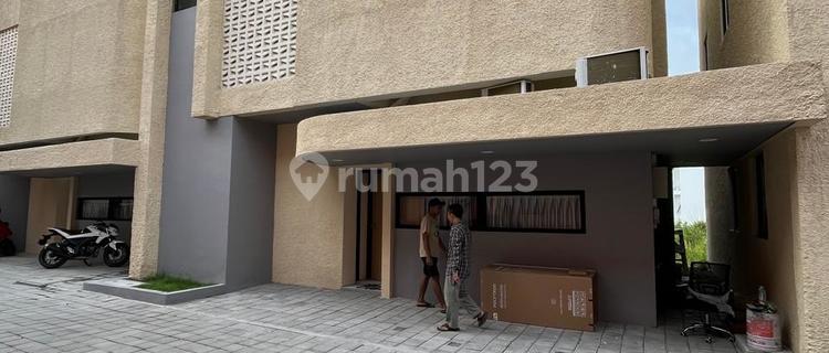 Exclusive Luxury 2-Storey Boarding House Fully Furnished in the Elite Student Boarding Area of Seturan Caturtunggal, Depok, Sleman 1