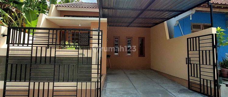 Rumah Baru Siap Huni Fresh - Cantik Menarik Di Dekat Pasar Stan Maguwoharjo Depok Sleman 1