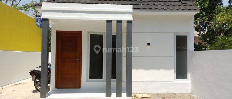 Murah Banget! Rumah Baru Fresh Cantik Siap Huni Dengan Harga Murah Di Taman Martani Kalasan Sleman Dekat Bogem 1