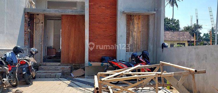 Rumah Cantik Modern Kekinian 2 Unit Di Dekat Pasar Cebongan Mlati Sleman 1