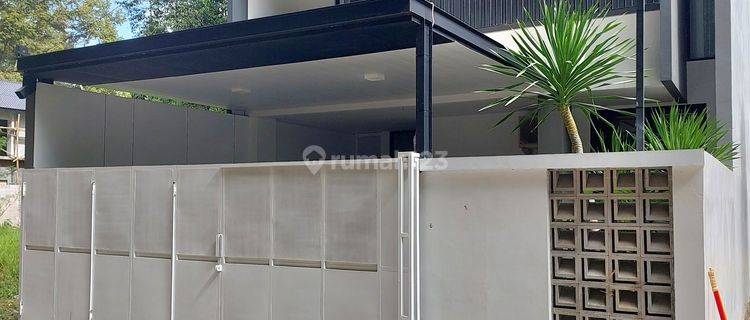 Rumah Mewah 2 Lantai Super Istinewa Dengan Sisa Tanah Luas Di Wedomartani Ngemplak Sleman Dekat Jogjabay 1