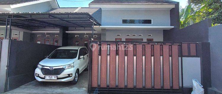 Rumah Baru Cantik Minimalis - Harga Super Murah Istimewa Dalam Cluster 10 Unit Di Cebongan Mlati Sleman 1