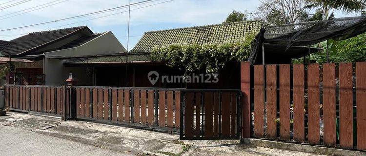 Rumah Jawa Klasik Dengan Tanah Luas Di Tepi Jalan Dekat Budi Mulia Tajem Wedomartani Ngemplak Sleman 1