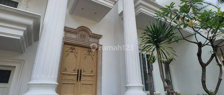 Dijual (Jarang ada( Rumah Taman Resort Mediterania, Mewah elegan kondisi semi Furnished, posisi hadap barat 1