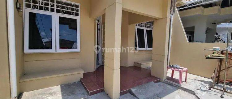 Rumah di Graha Raya Cluster Bougenville Loka, Tangerang 1