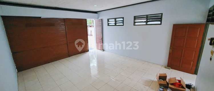 Rumah Dan Gudang di Jalan Brigjend Sudiarto, Semarang 1