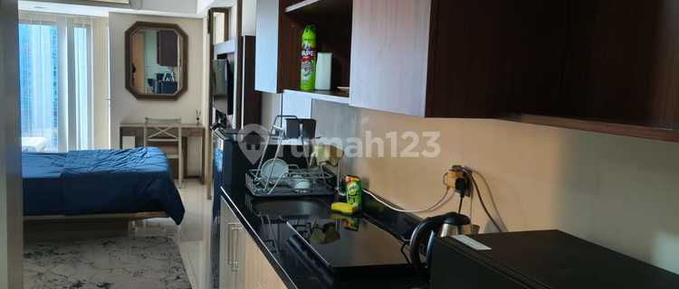 Apartemen Tengah Kota Pinnacle, Louis Kienne Pandanaran 1