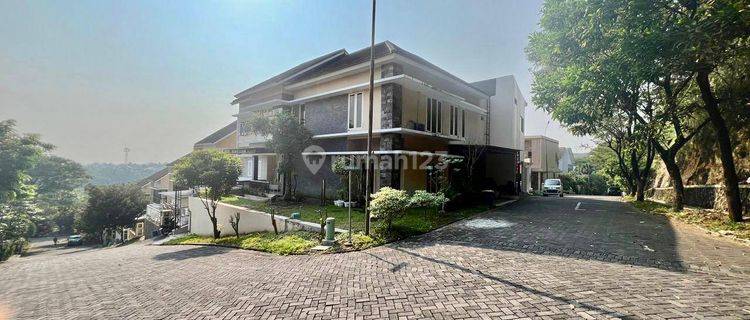 Rumah Bagus di Perumahan Pandanaran Hills, Semarang 1