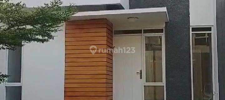 Dijual rumah baru selesai dibangun,siap huni lingkungan aman dan nyaman ,bebas banjir ,dekat terminal dan pasar cileungsi kurlab 1 kilo.  1